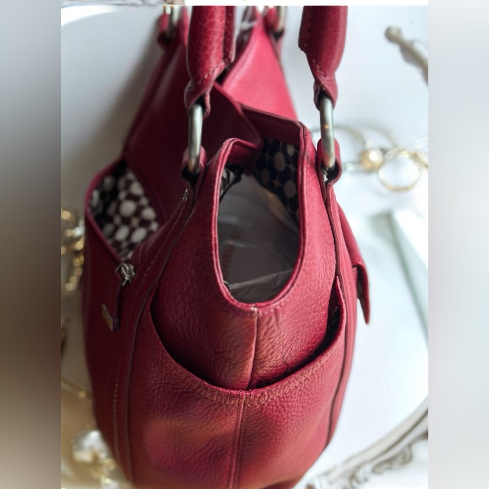Red leather medium-sized Piazza Sempione Shoulderbag - Picture 7 of 9